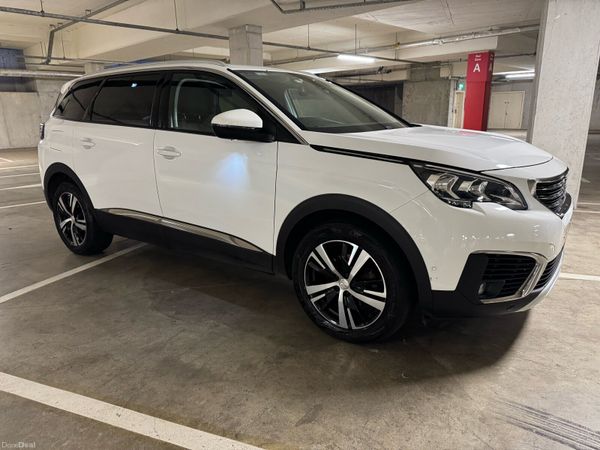 Peugeot 5008 MPV, Petrol, 2019, White