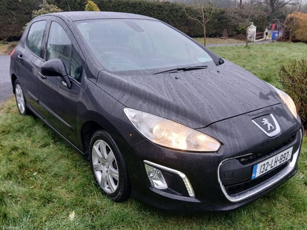 Peugeot 308 Hatchback, Diesel, 2013, Black