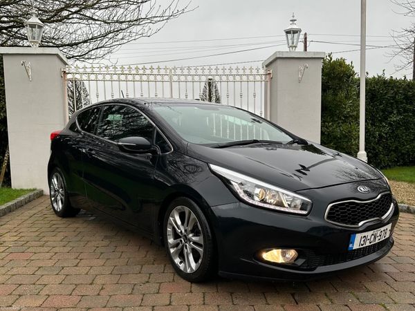 Kia Ceed Hatchback, Diesel, 2013, Black