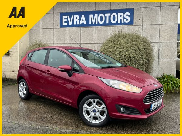 Ford Fiesta Hatchback, Petrol, 2015, Red