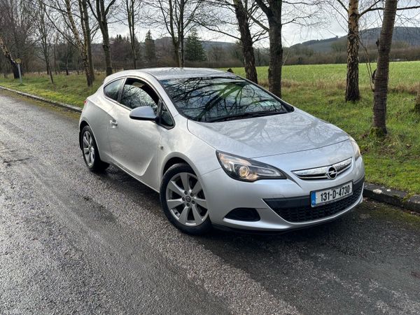 Opel Astra Hatchback, Diesel, 2013, Silver