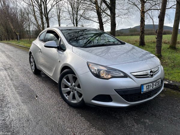 Opel Astra Hatchback, Diesel, 2013, Silver