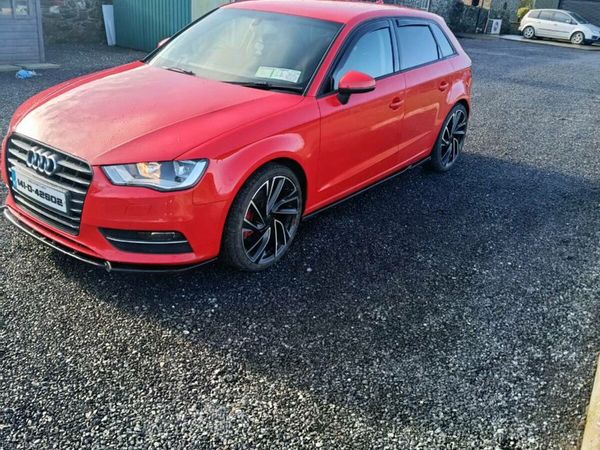 Audi A3 Hatchback, Diesel, 2014, Red
