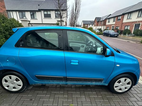 Renault Twingo Hatchback, Petrol, 2015, Blue