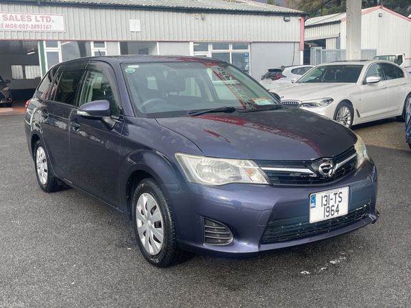 Toyota Corolla Estate, Petrol, 2013, Purple