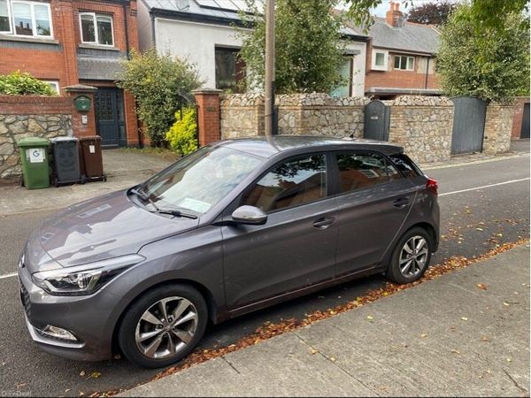 Hyundai i20 Hatchback, Petrol, 2015, Grey