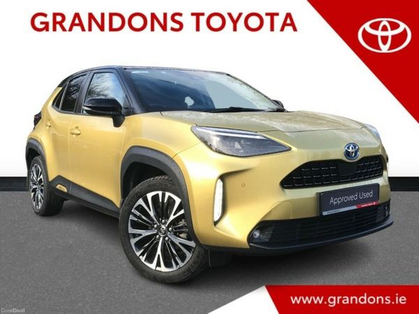 Toyota Yaris Cross Hatchback, Petrol Hybrid, 2024, Yellow