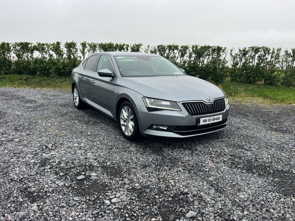 Skoda Superb Saloon, Diesel, 2019, Grey