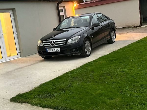 Mercedes-Benz C-Class Saloon, Diesel, 2010, Black