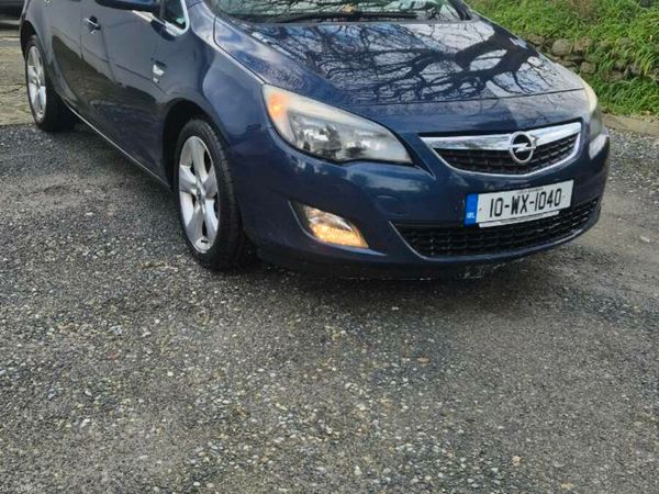 Opel Astra Hatchback, Petrol, 2010, Blue