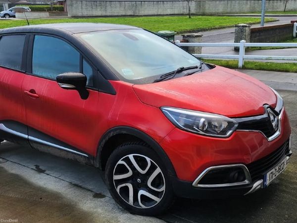 Renault Captur Hatchback, Diesel, 2017, Red
