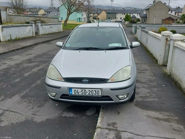 Ford Focus Hatchback, Petrol, 2004, Silver