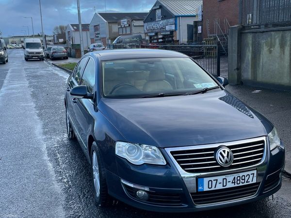 Volkswagen Passat Saloon, Petrol, 2007, Blue