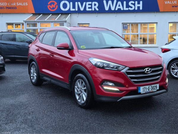 Hyundai Tucson MPV, Diesel, 2017, Red