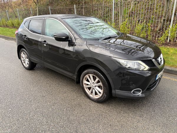 Nissan Qashqai Hatchback, Diesel, 2014, Black