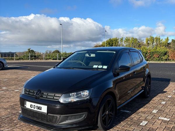 Volkswagen Polo Hatchback, Petrol, 2010, Black