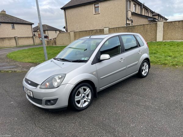 Ford Fiesta Hatchback, Diesel, 2009, Silver