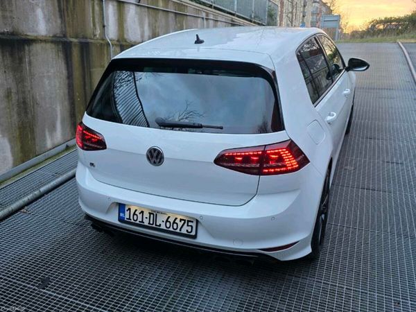 Volkswagen Golf Hatchback, Petrol, 2016, White