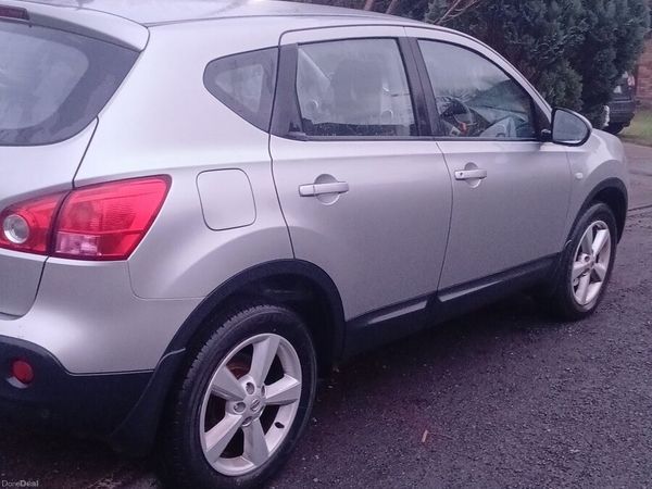 Nissan Qashqai Hatchback, Petrol, 2008, Silver