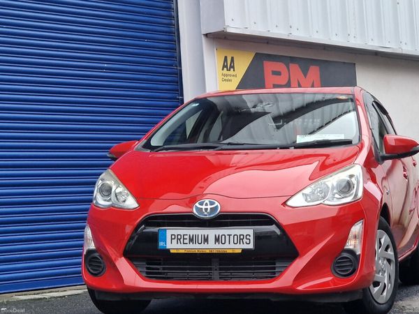 Toyota Aqua Hatchback, Petrol Hybrid, 2016, Red