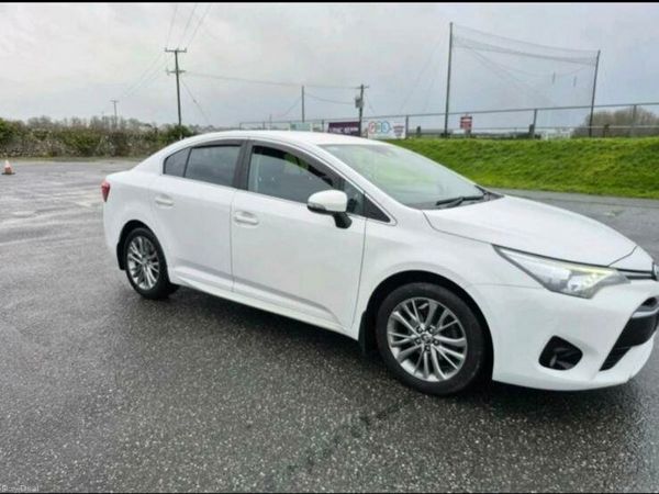 Toyota Avensis Saloon, Diesel, 2016, White