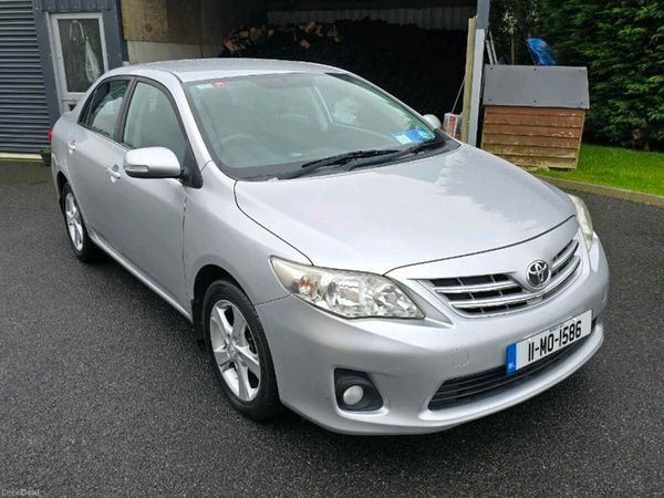 Toyota Corolla Saloon, Diesel, 2011, Silver
