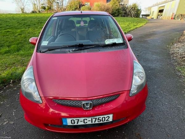 Honda Jazz Hatchback, Petrol, 2007, Red