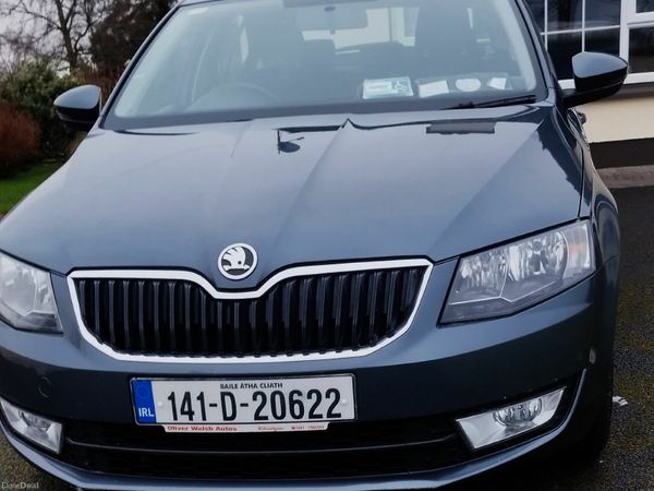 Skoda Octavia Saloon, Diesel, 2014, Grey
