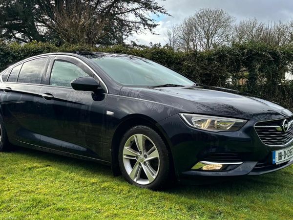 Opel Insignia Hatchback, Diesel, 2018, Blue