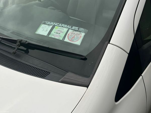 Toyota Vitz Hatchback, Petrol, 2012, White