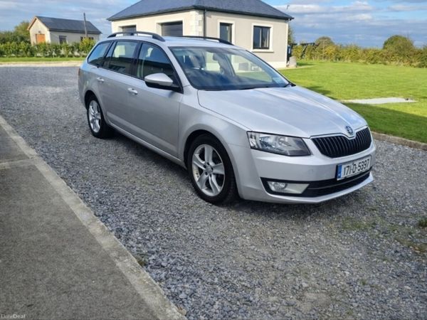 Skoda Octavia Estate, Diesel, 2017, Grey