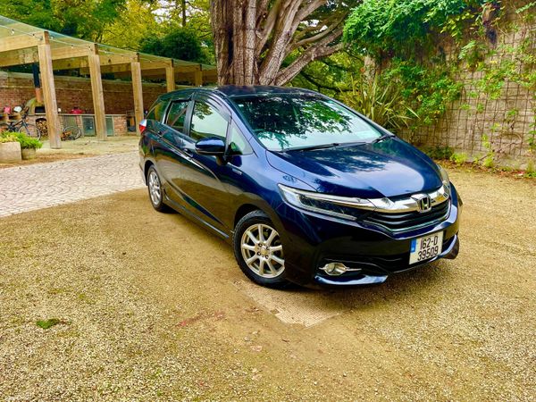 Honda Shuttle MPV, Petrol Hybrid, 2016, Navy