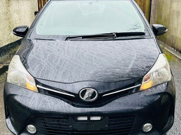 Toyota Vitz Hatchback, Petrol, 2014, Black