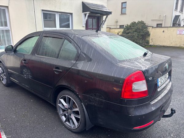 Skoda Octavia Saloon, Diesel, 2012, Black
