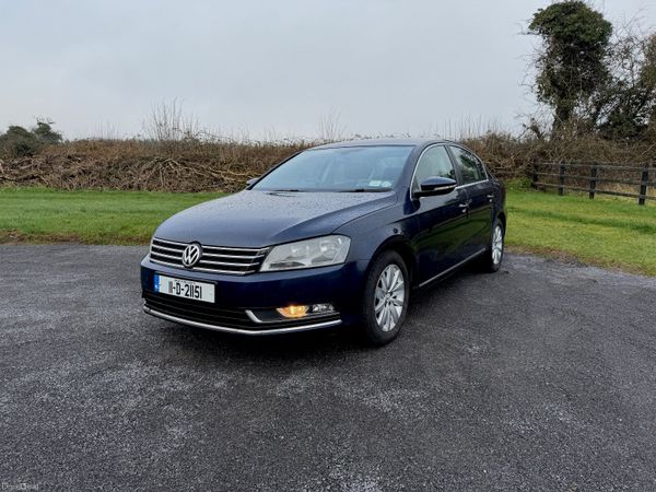Volkswagen Passat Saloon, Diesel, 2011, Blue