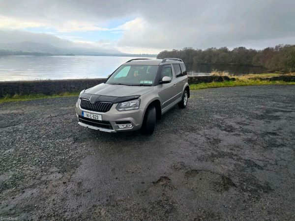 Skoda Yeti SUV, Diesel, 2014, Beige