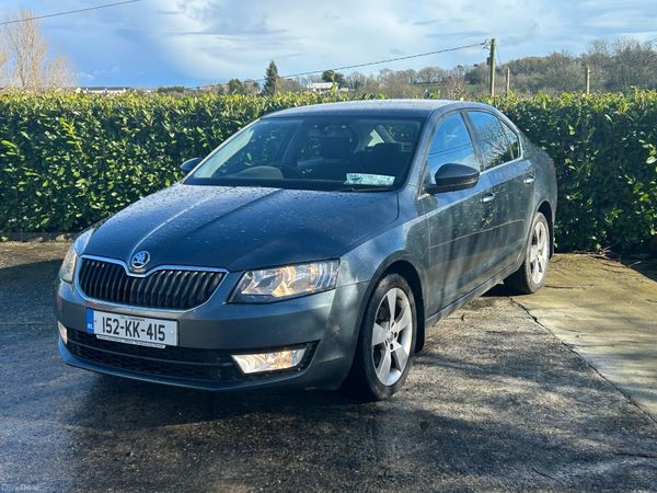 Skoda Octavia Saloon, Diesel, 2015, Grey