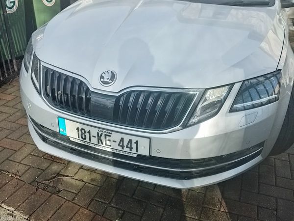 Skoda Octavia Saloon, Petrol, 2018, Grey