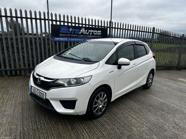 Honda Fit Hatchback, Petrol Hybrid, 2016, White