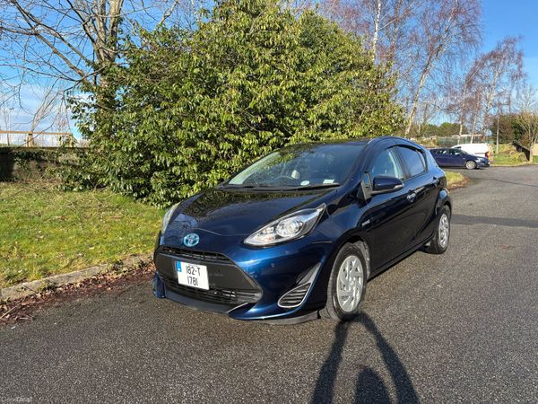 Toyota Aqua Hatchback, Petrol Hybrid, 2018, Blue
