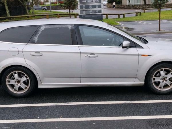 Ford Mondeo Estate, Diesel, 2009, Silver