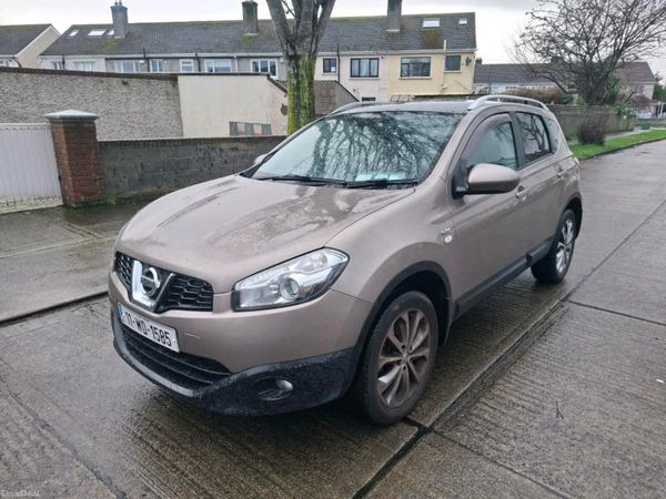 Nissan Qashqai Hatchback, Diesel, 2011, Beige