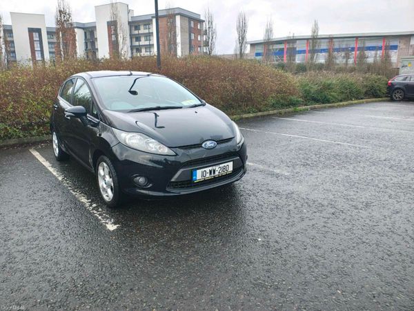Ford Fiesta Hatchback, Petrol, 2010, Black