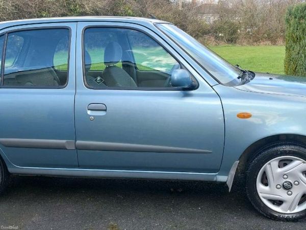 Nissan Micra Hatchback, Petrol, 2001, Green