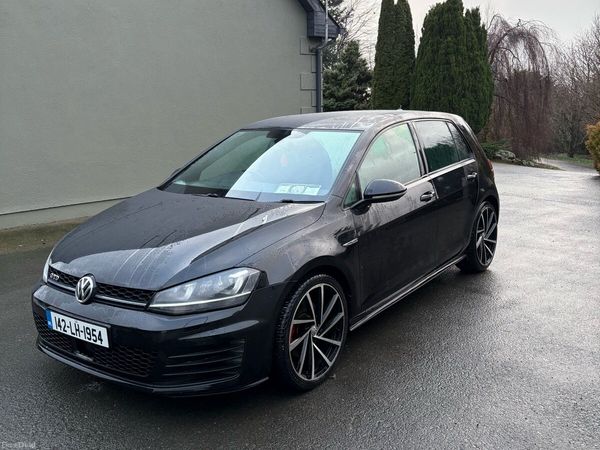 Volkswagen Golf Hatchback, Diesel, 2014, Black