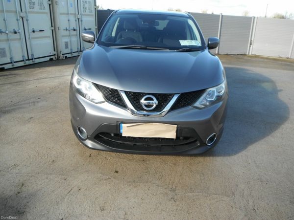 Nissan Qashqai Hatchback, Diesel, 2014, Grey