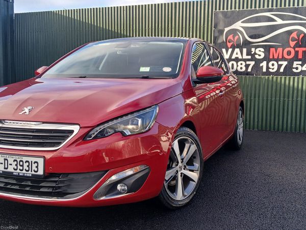 Peugeot 308 Hatchback, Petrol, 2015, Red