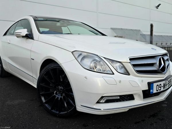 Mercedes-Benz E-Class Coupe, Diesel, 2009, White