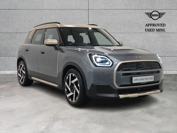 Mini Countryman SUV, Electric, 2024, Green