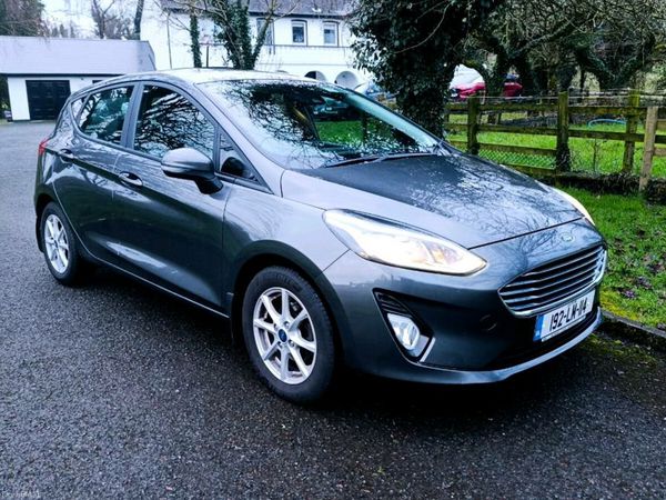 Ford Fiesta Hatchback, Petrol, 2019, Grey